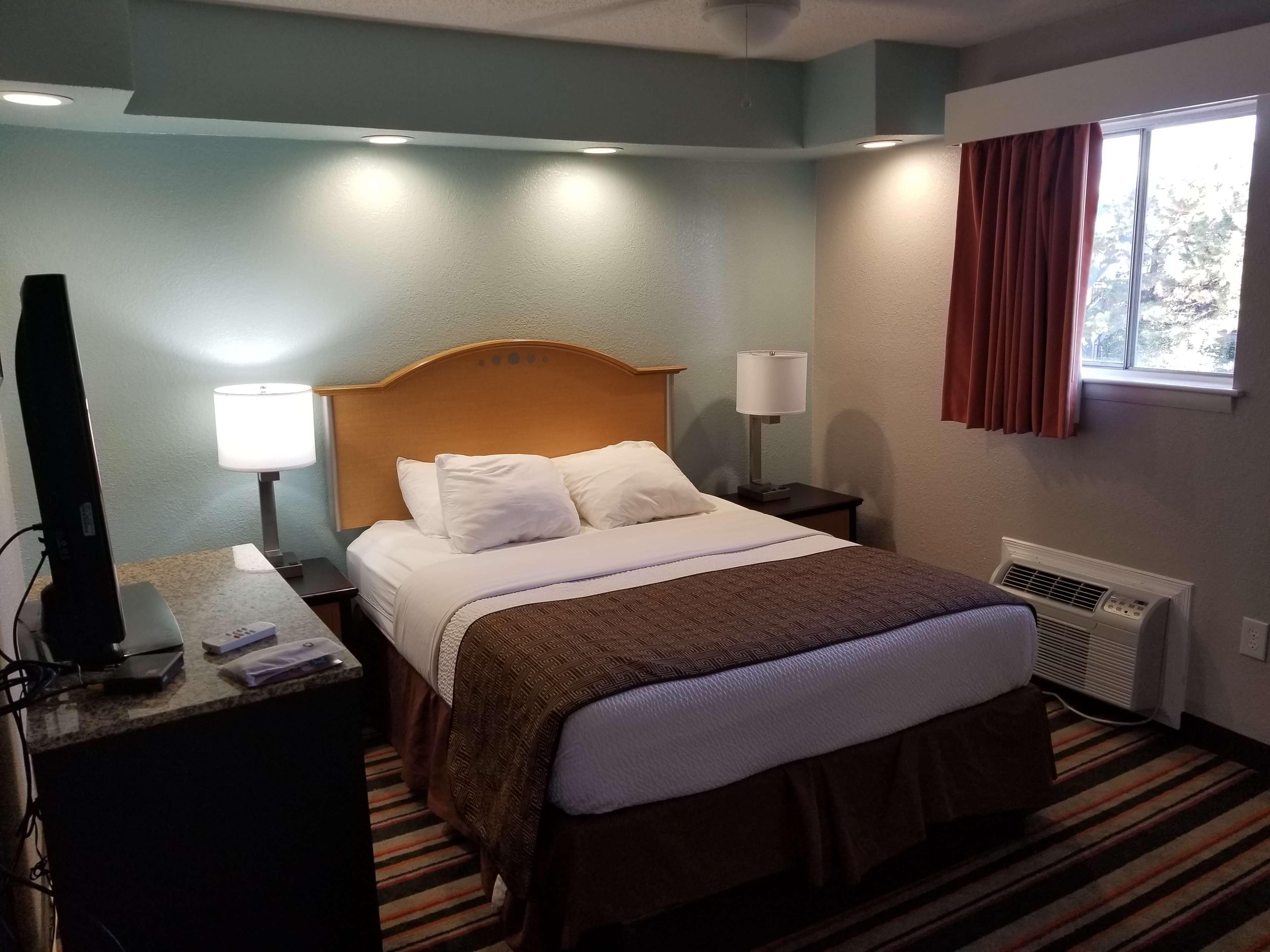 Best Western Plus Holiday Sands Inn & Suites Norfolk Eksteriør billede