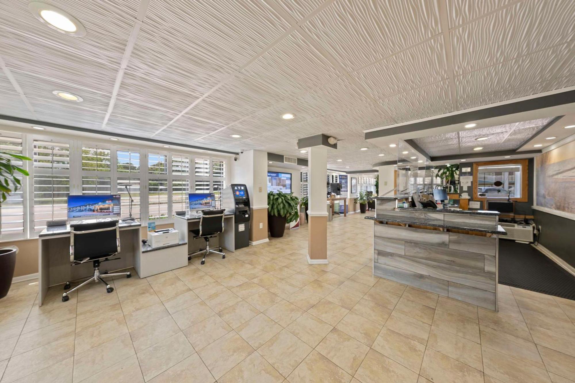Best Western Plus Holiday Sands Inn & Suites Norfolk Eksteriør billede