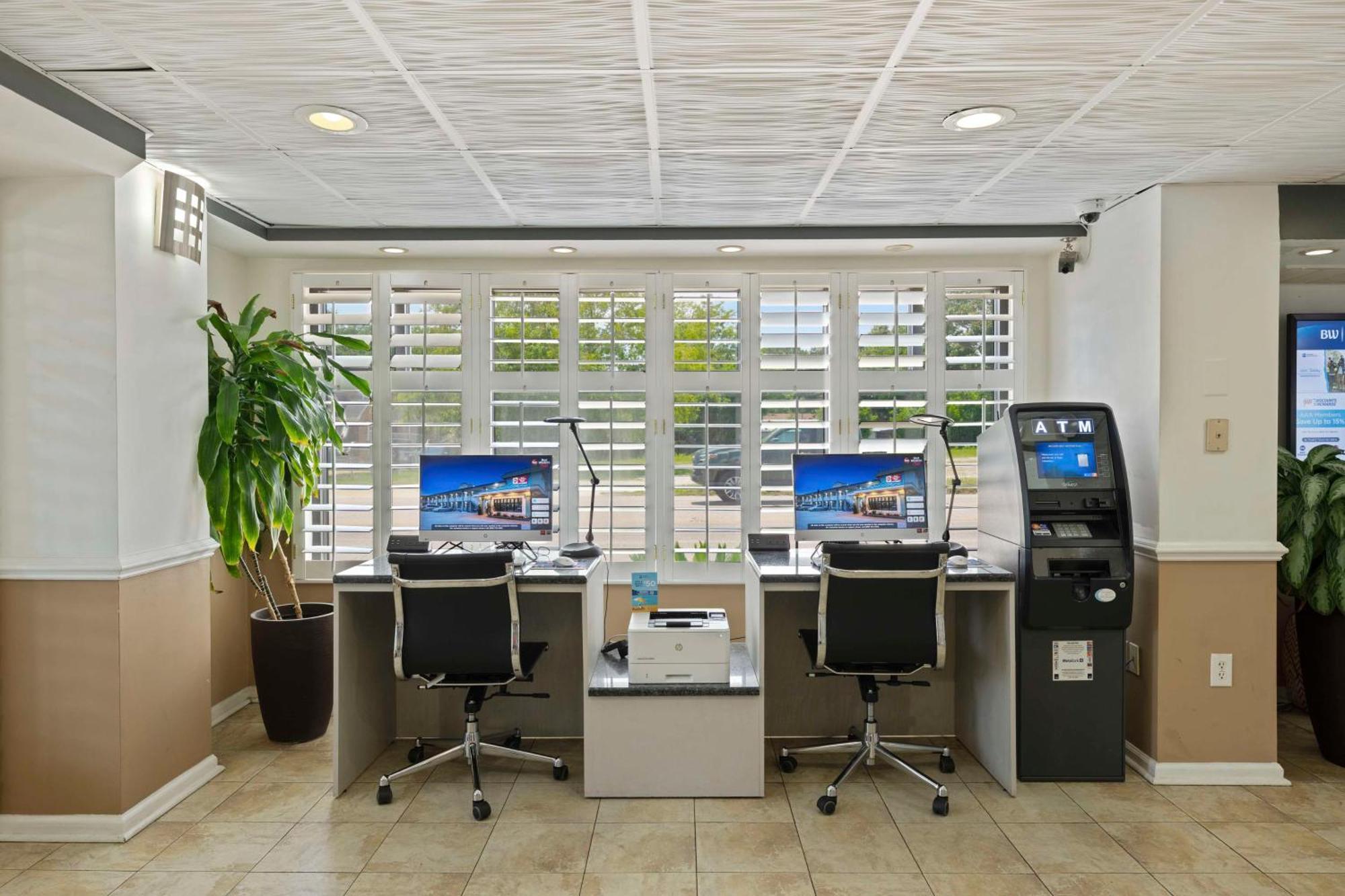 Best Western Plus Holiday Sands Inn & Suites Norfolk Eksteriør billede