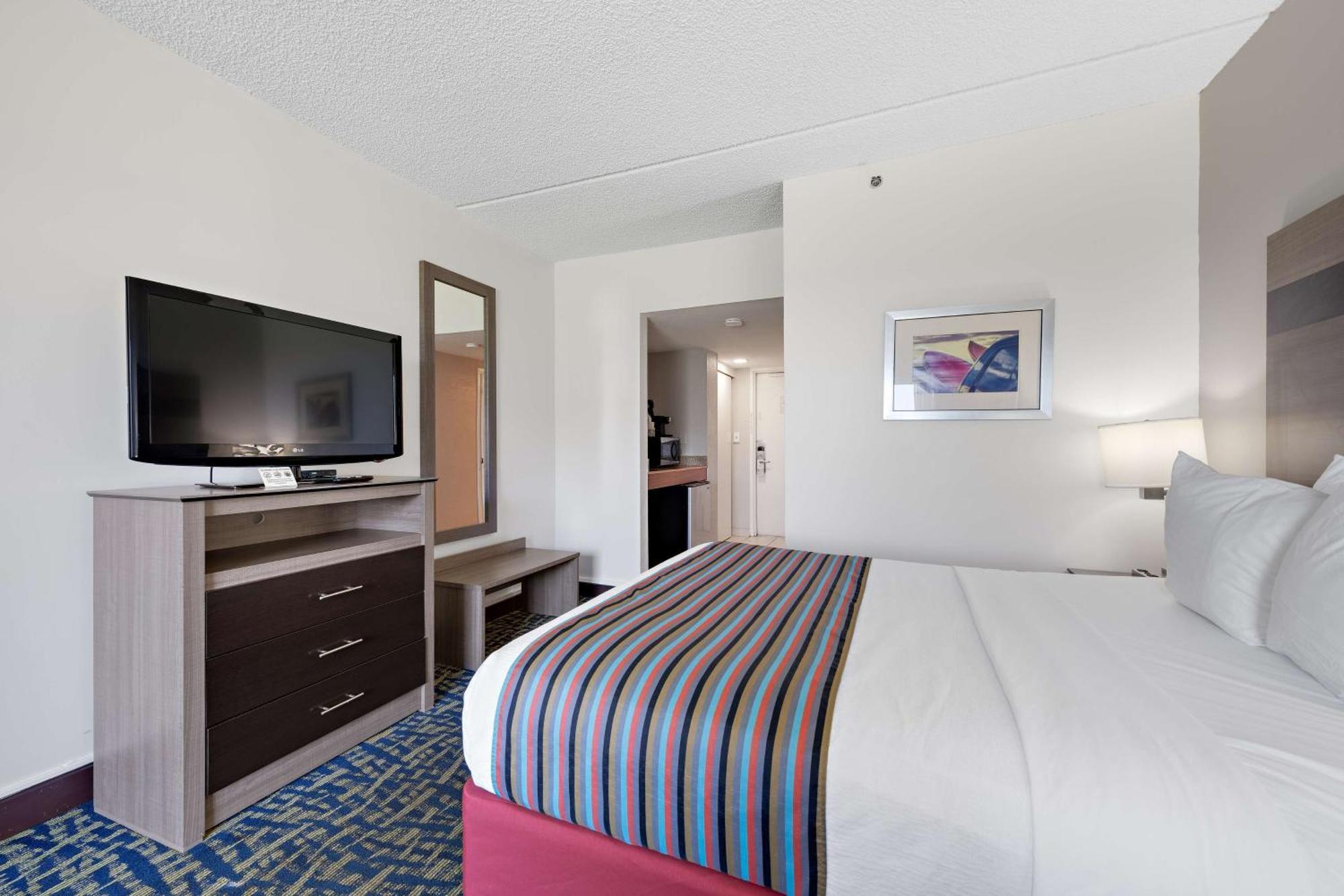 Best Western Plus Holiday Sands Inn & Suites Norfolk Eksteriør billede